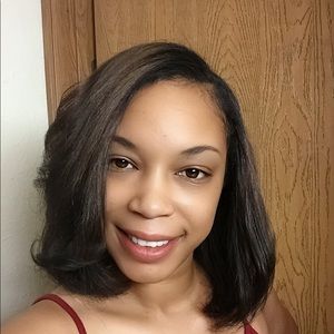 Meet your Posher, Melanie